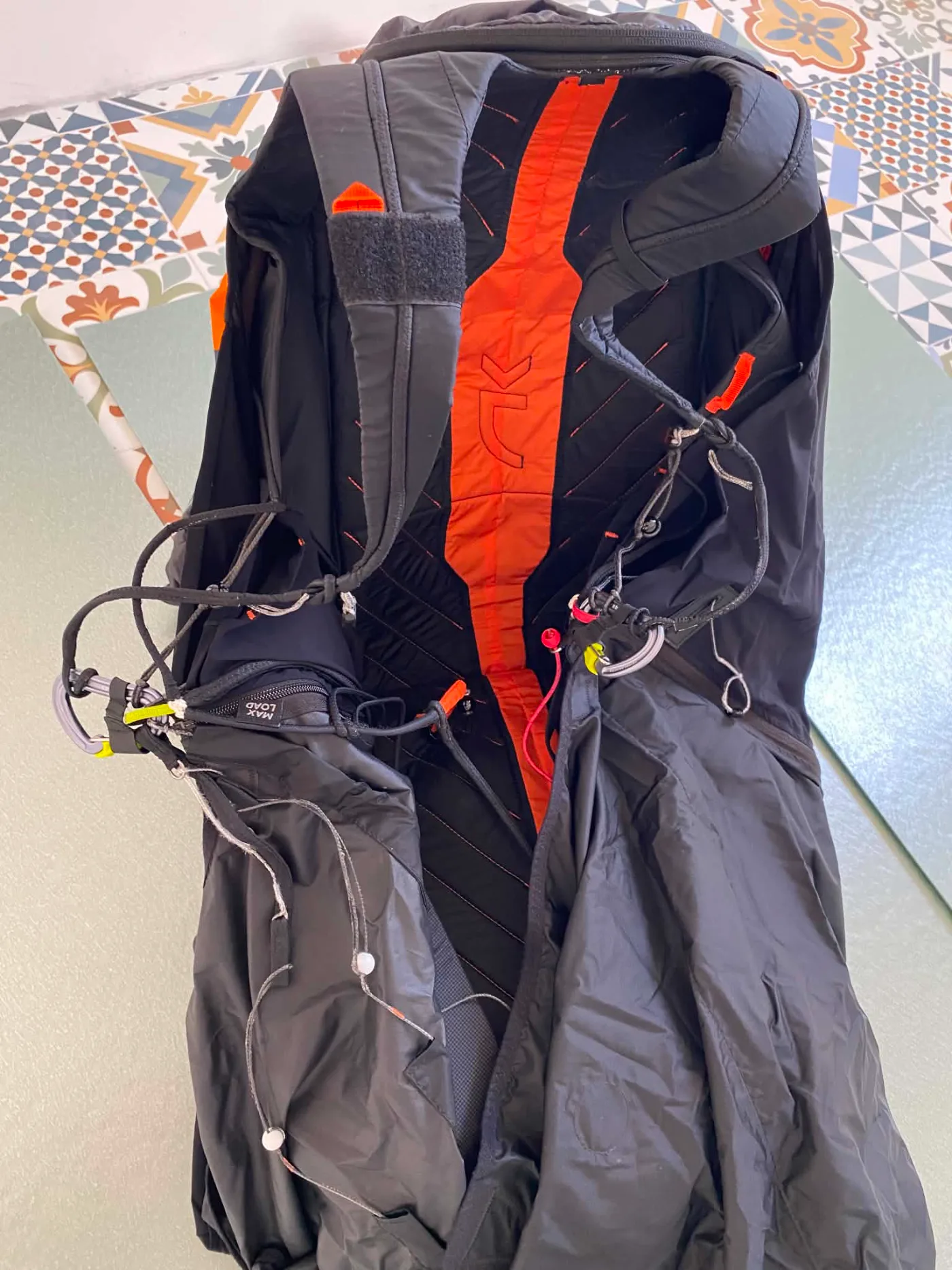 Used Niviuk Arrow P paragliding harness, size L, unused for sale — photo 3 of 4