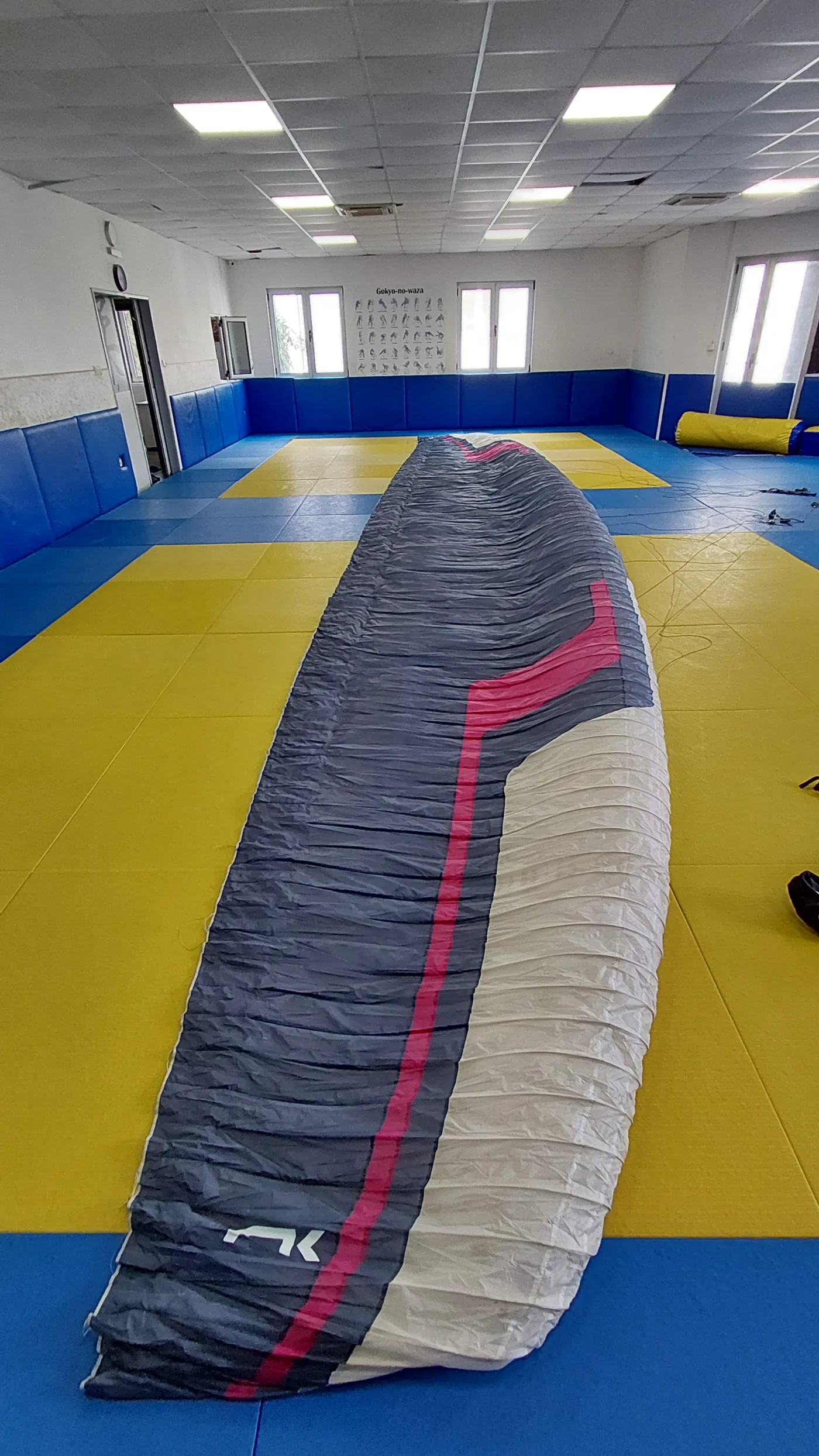 Used Niviuk Xone paraglider, size Ml, very good condition for sale — photo 1 of 5