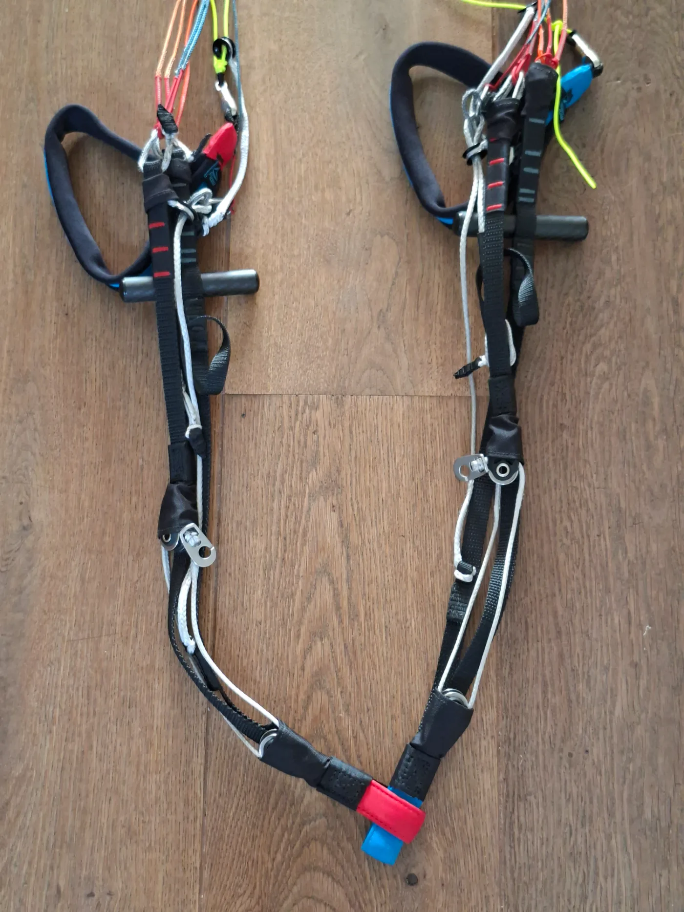 Used Flow Paragliders Mystic+ paraglider, size S, mint condition for sale — photo 2 of 4