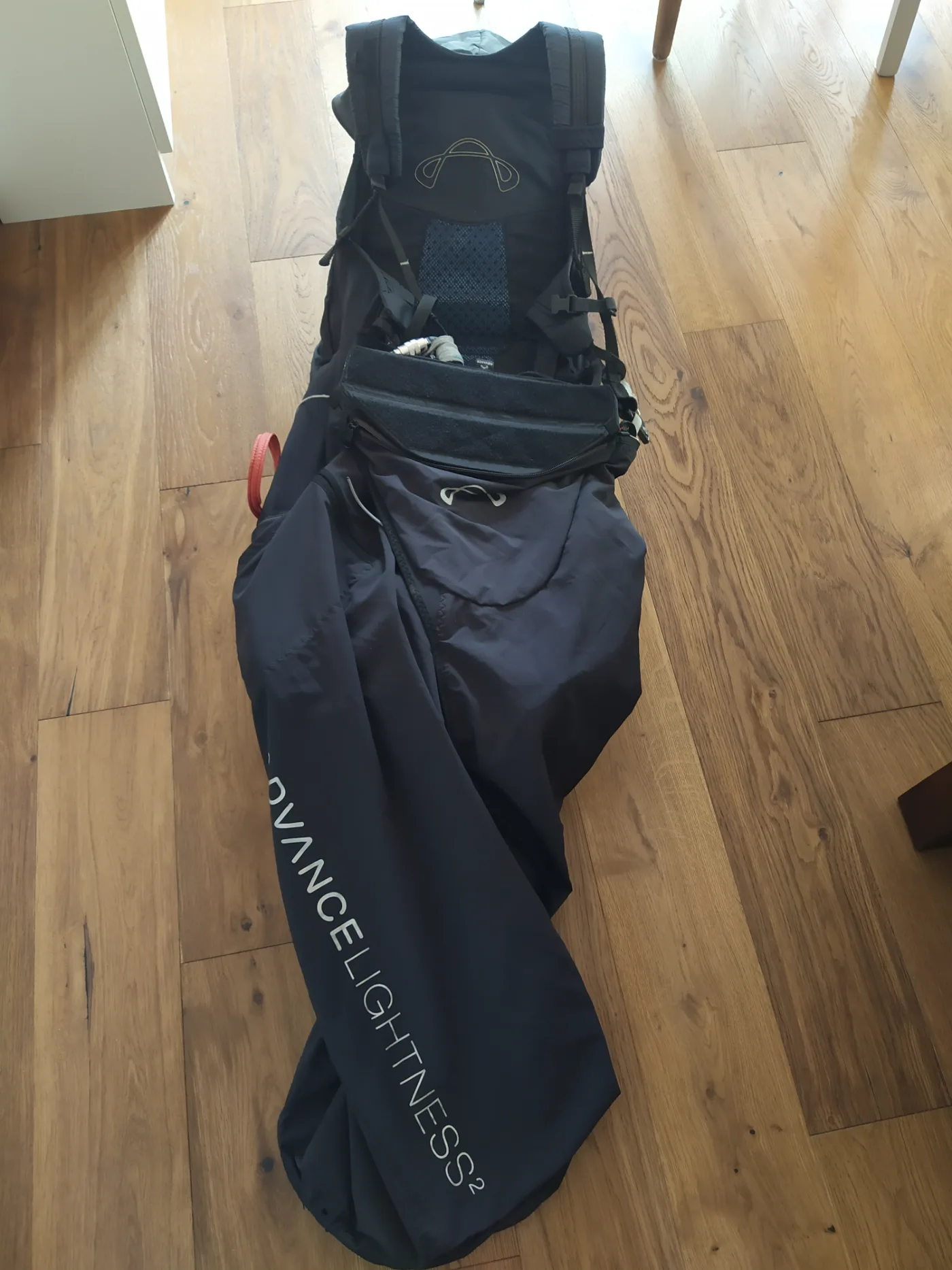 Used Advance Lightness 2 paragliding harness, size M, excellent condition for sale — photo 3 of 5