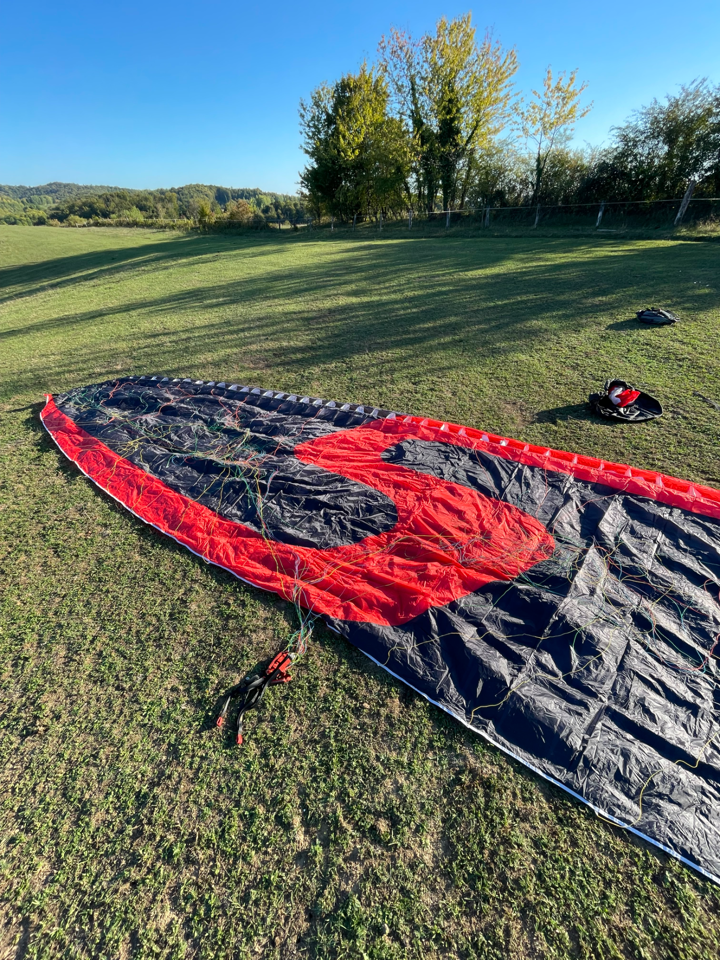 Used Sky Paragliders Antea paraglider, size L, excellent condition for sale — photo 3 of 5