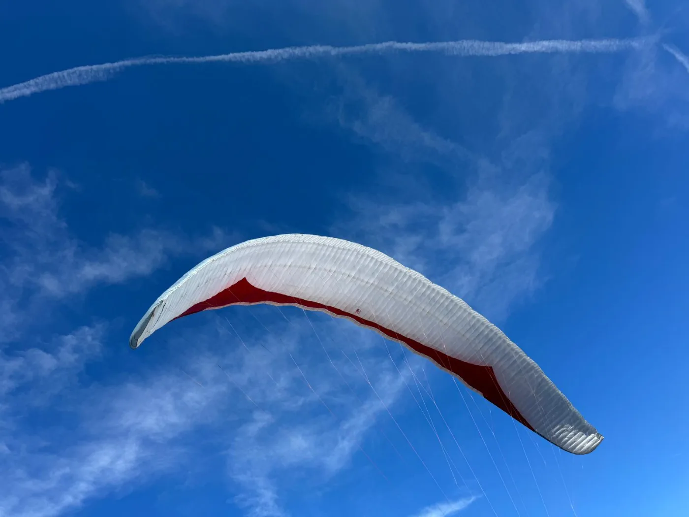 Used Gin Boomerang 12 paraglider, size Ml, excellent condition for sale — photo 1 of 5