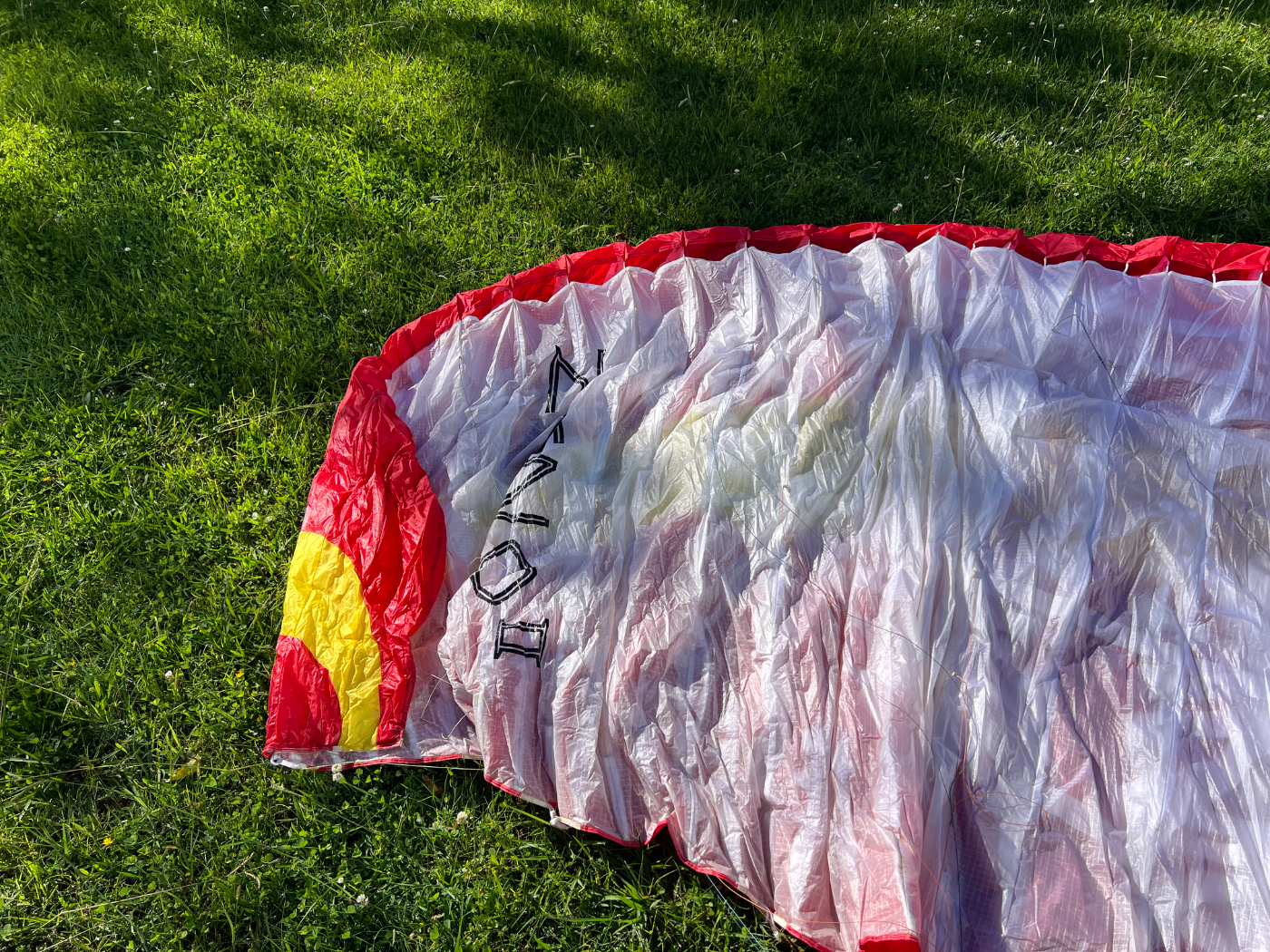 Used Ozone Zeno 2 paraglider, size L, very good condition for sale — photo 5 of 5