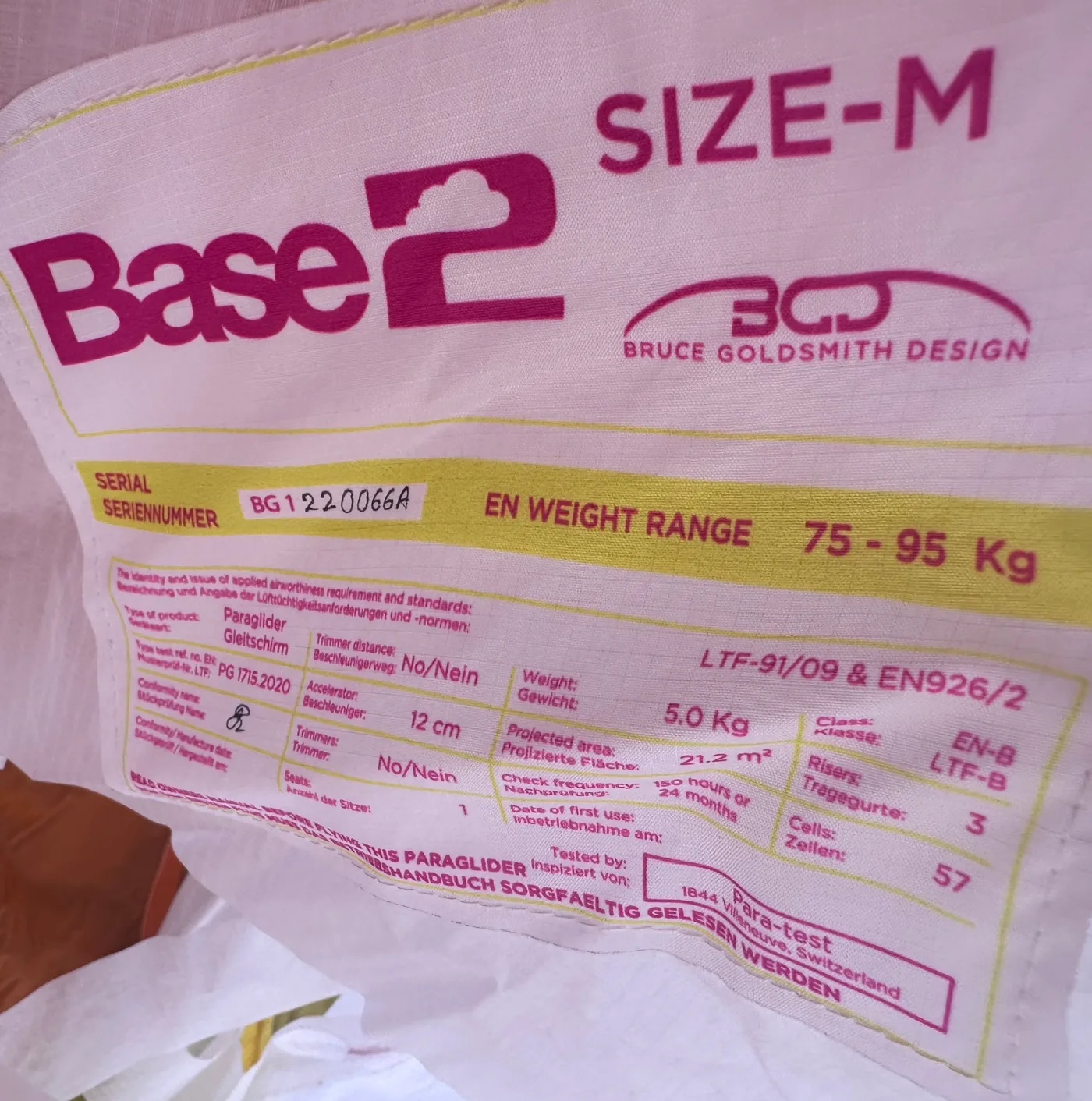 Used BGD Base 2 paraglider, size M, very good condition for sale — photo 4 of 5