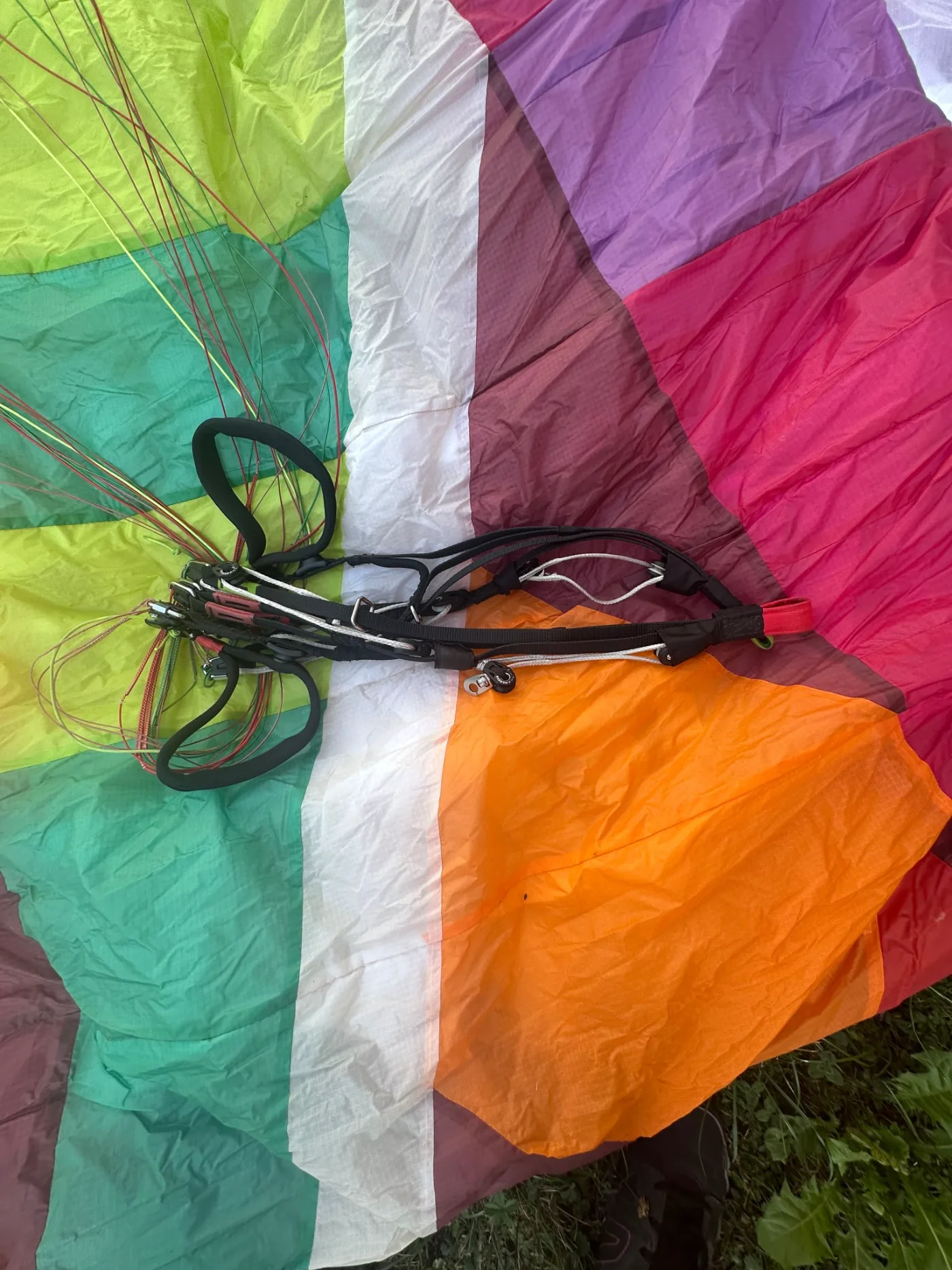 Used BGD Base 2 paraglider, size M, very good condition for sale — photo 5 of 5
