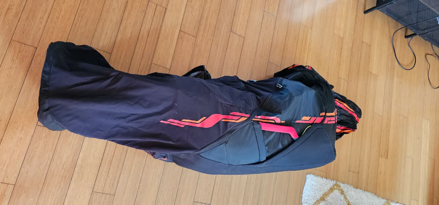 Used Ozone Forza 2 paragliding harness, size L, excellent condition for sale — photo 1 of 5