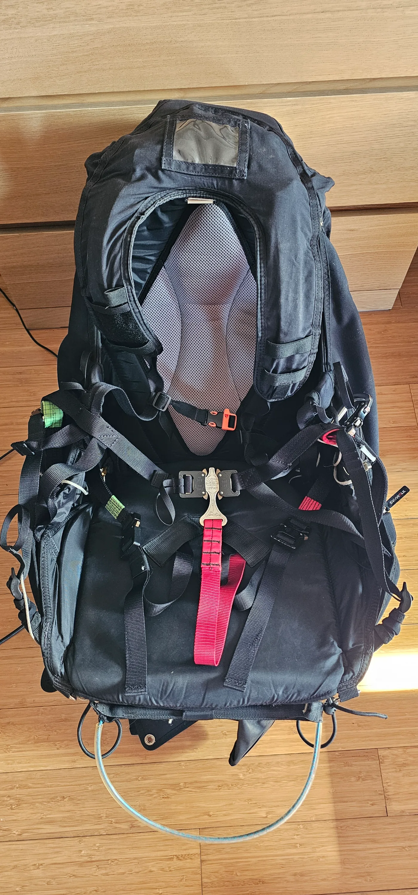 Used Skywalk Cult 3 paragliding harness, size M, good condition for sale — photo 3 of 5