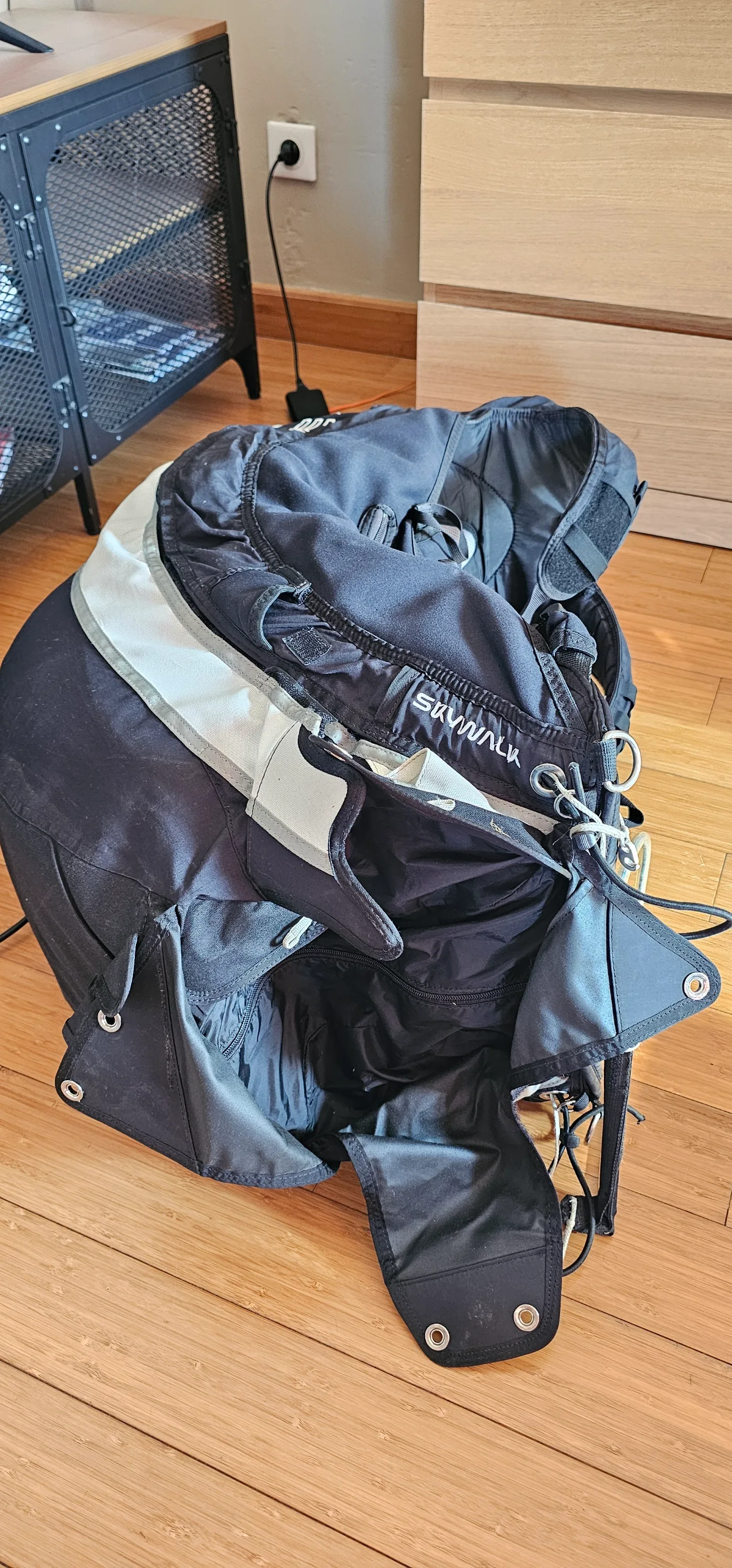 Used Skywalk Cult 3 paragliding harness, size M, good condition for sale — photo 5 of 5
