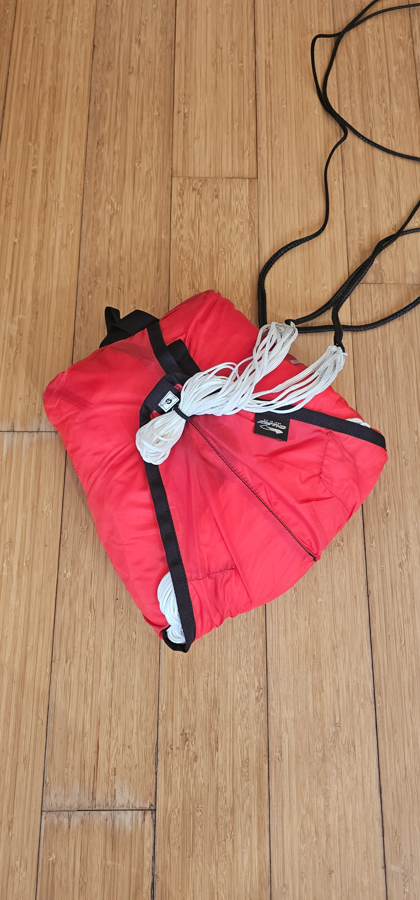 Used Charly Target cross reserve parachute, size S, mint condition for sale — photo 1 of 3