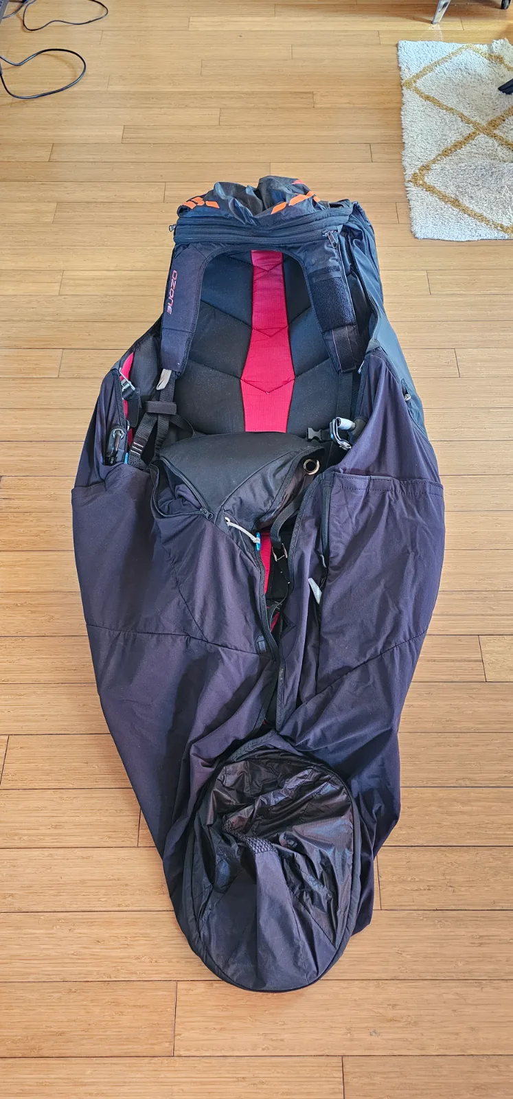Used Ozone Forza 2 paragliding harness, size L, excellent condition for sale — photo 3 of 5