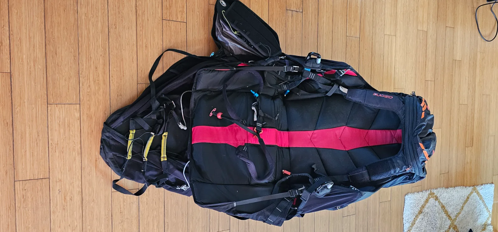 Used Ozone Forza 2 paragliding harness, size L, excellent condition for sale — photo 4 of 5